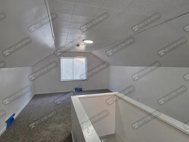 11781 Kilbourne St — Photo 13