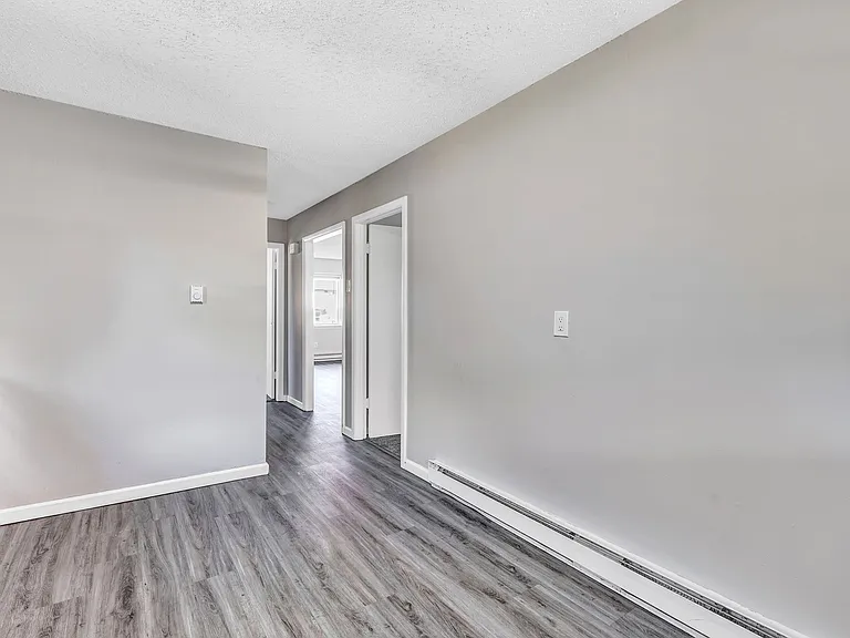 258 Birchfield Dr #4 — Photo 10