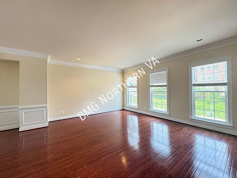 20647 Erskine Ter — Photo 3