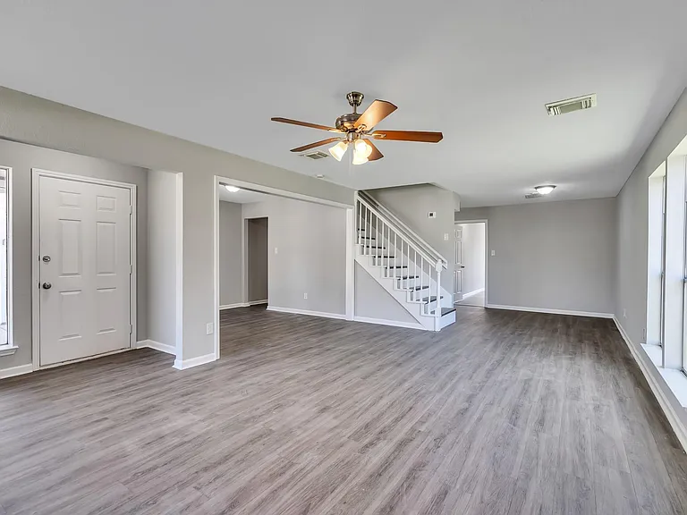 4511 Tangle Creek Ln — Photo 4
