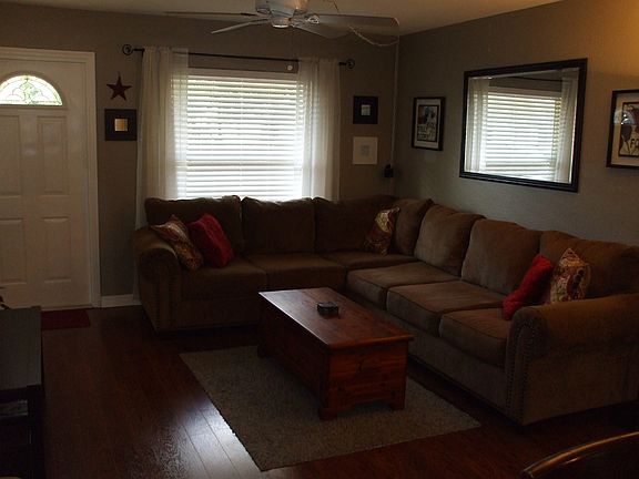 3rd image of 857 William Dr