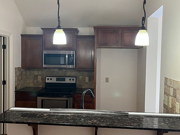 2nd image of 4097 N Rolling Meadows Dr