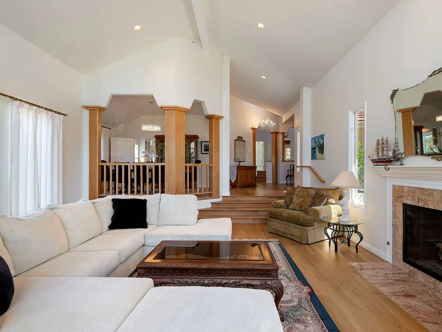 888 Sunset Vista Ln — Photo 3