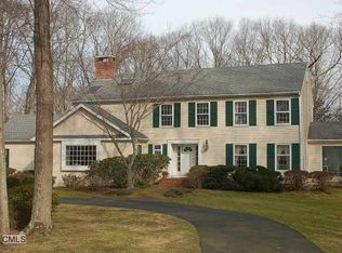 9 Silver Ridge Cmn, Weston, CT 06883