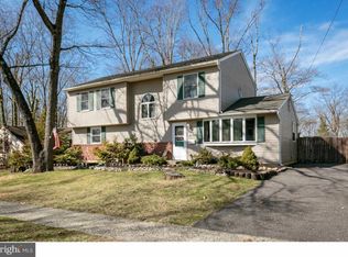 218 Wedgewood Dr, Turnersville, NJ 08012