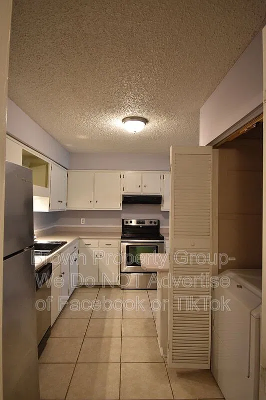 3 bed, 2.5 bath, 1462 sqft, $1,250 — Photo 4