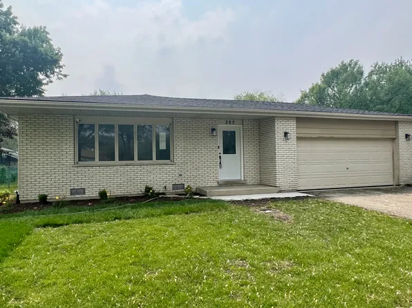 30W285 Bruce Ln, Naperville, IL 60563