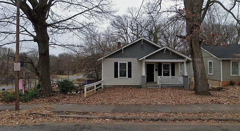 1706 N Cherry St — Photo 1