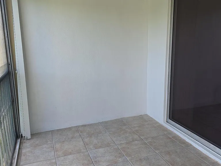 3905 N Nob Hill Rd #206 — Photo 46