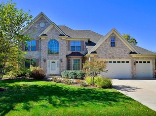 411 Trout Rd, Batavia, IL 60510