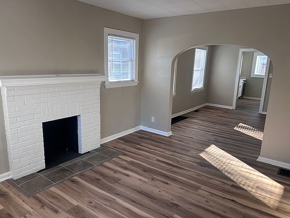 4th image of 6325 Graceland Ave