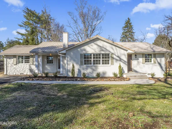 2913 Old Niles Ferry Rd, Maryville, TN 37803