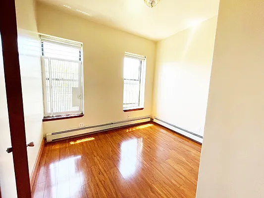 Rented by Chris Stewart, LREB | media 8