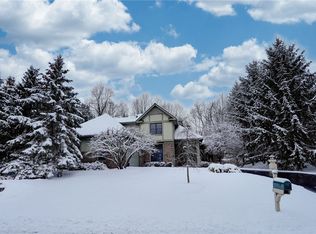 1 Harrington Dr, Fairport, NY 14450
