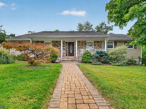 2nd image of 12 Murray Dr