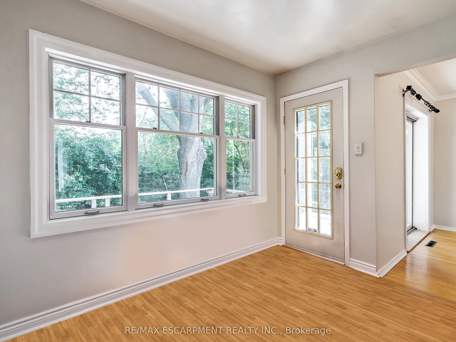 3 bed, $3,500 — Photo 4