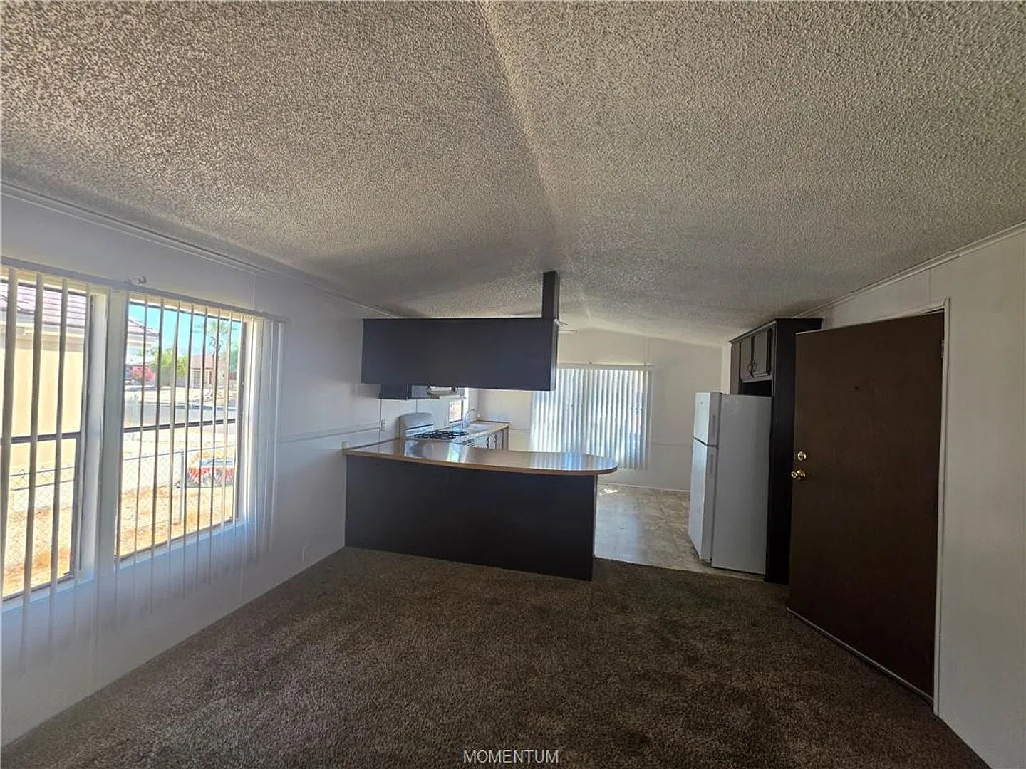 Bullhead City, 2 Bedroom Mobile Home — Photo 4