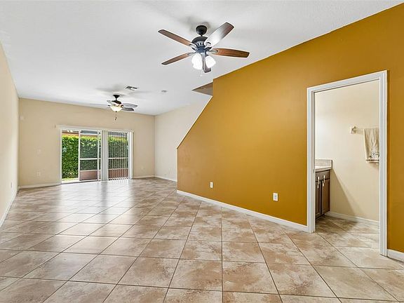 3rd image of 4127 SHADE TREE LANE