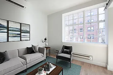 Rented by R New York