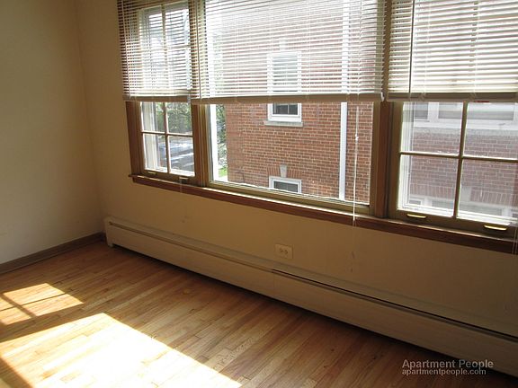 3rd image of 1522 Central St APT 2A