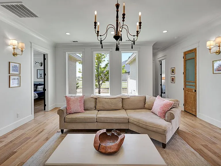 6500 Montero Ln — Photo 21