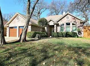 505 Baylor Dr, Arlington, TX 76010