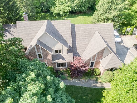 3rd image of 6364 Deerwood Ct