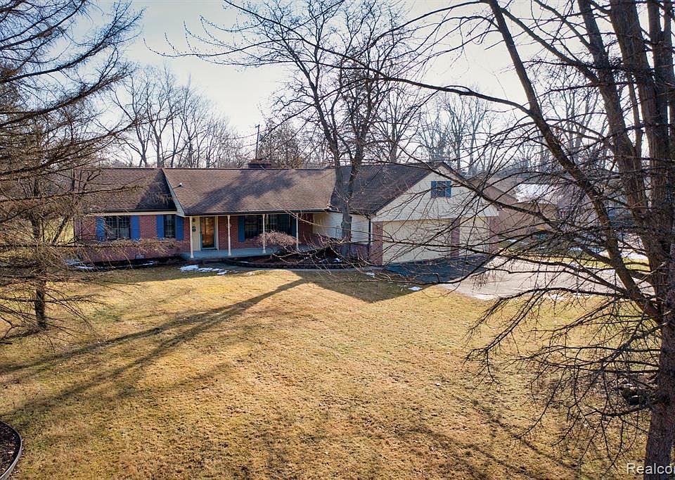 24780 Springbrook Dr, Farmington, MI 48336 Zillow