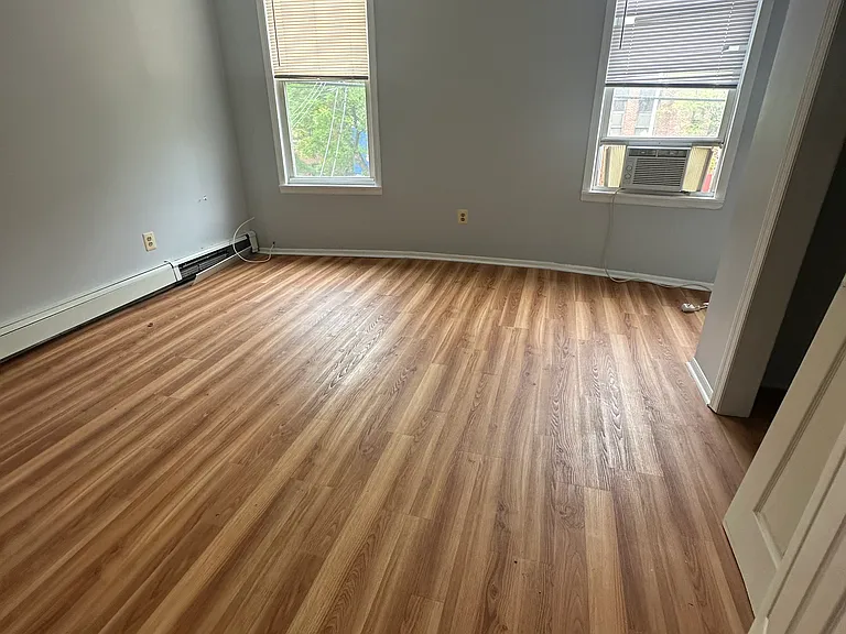 93 Franklin St #2 — Photo 2
