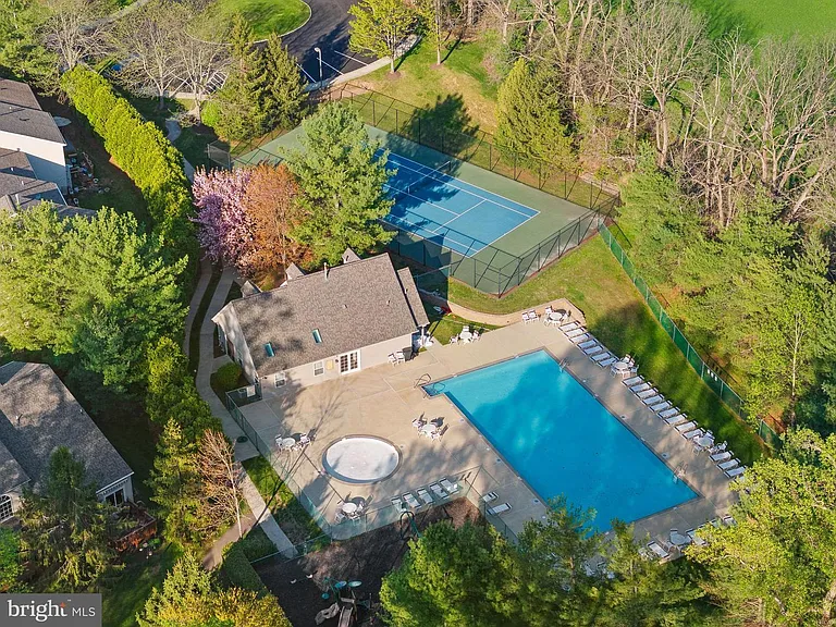 1302 Black Walnut Dr — Photo 11
