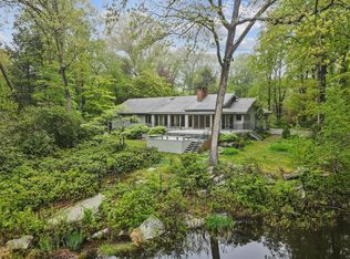 8 Hemlock Hill Rd, Pound Ridge, NY 10576