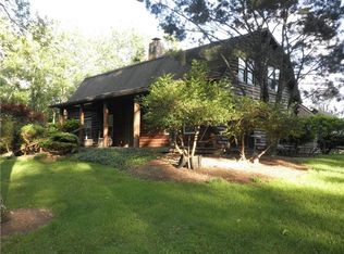 32 Champagne Rd, Eighty Four, PA 15330