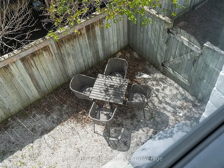114 Ontario St #B — Photo 14