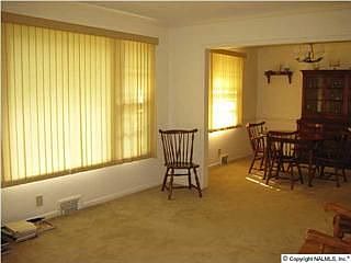 4th image of 7608 Saxon Dr SW