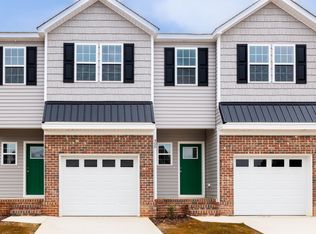 400 Caddie Ct, Cameron, NC 28326