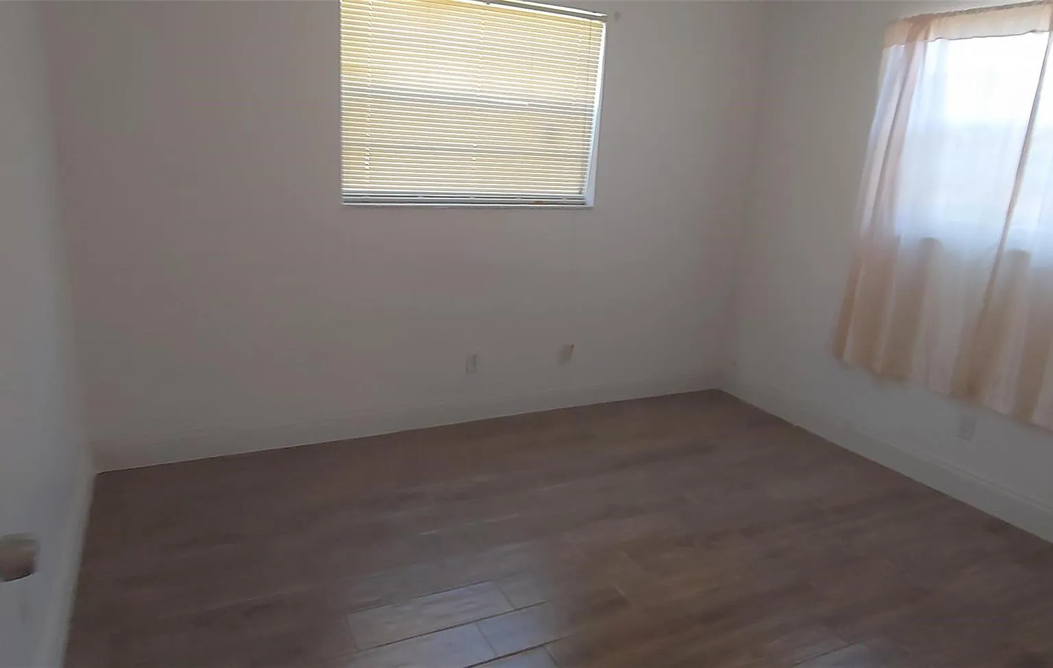 3 bed, 1.0 bath, 1241 sqft, $2,550 — Photo 4