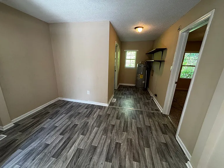 1311 Shelby Rd — Photo 16