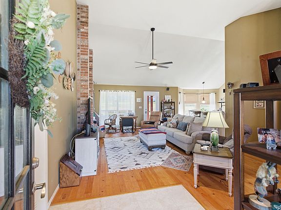 4th image of 6511 Westover Dr