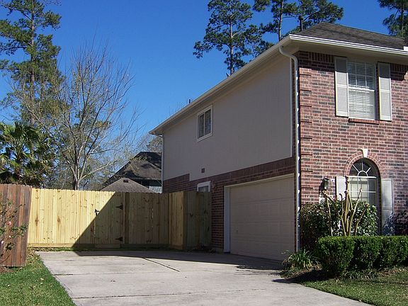 Backyard Access. Park your boat or RV behind fence in the back yard.