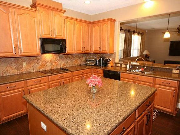 5th image of 7071 Winding Lake Cir