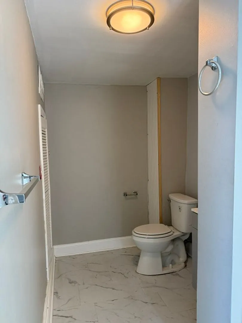 15 Franklin Street — Photo 2