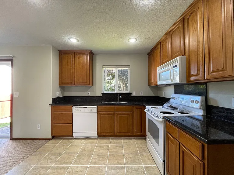 14983 SE Sieben Creek Dr — Photo 5