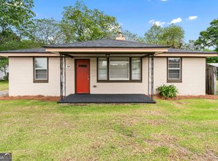 684 S Broad St, Commerce, GA 30529