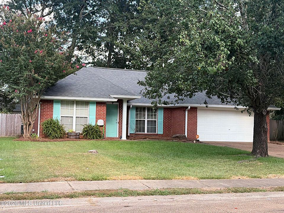 1st image of 212 Cherrybark Ln