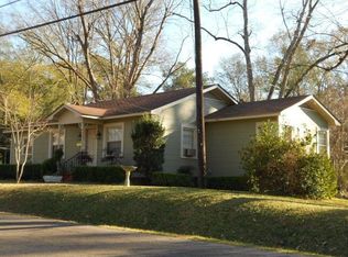 1306 Old Amy Rd, Laurel, MS 39440
