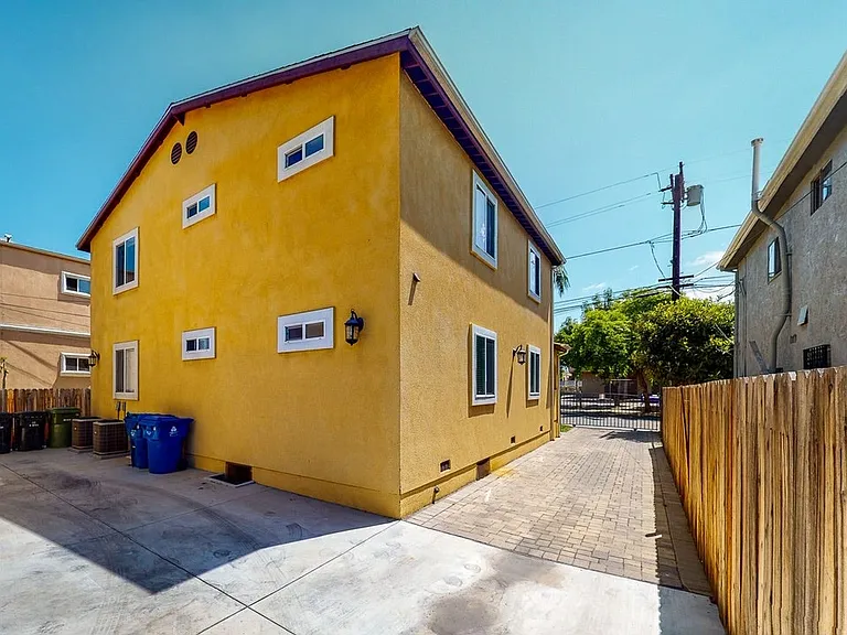 1967 Raymond Ave #1967 — Photo 16