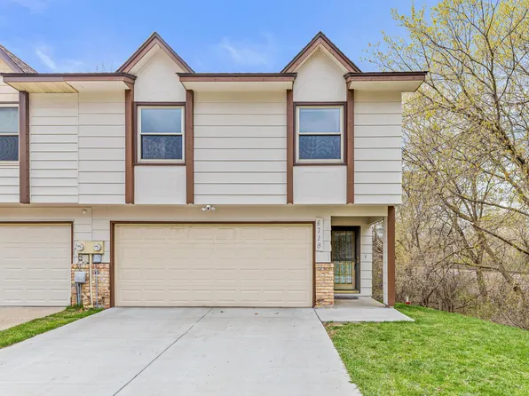 6718 Hallmark Dr, Eden Prairie, MN 55346
