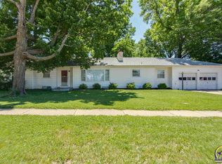 1625 SW 21st St, Topeka, KS 66604