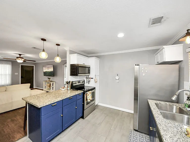 7032 Conley St — Photo 13
