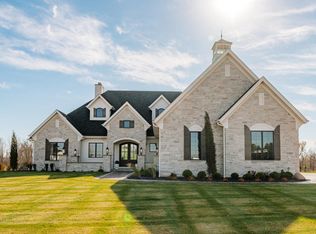 20285 Newport LANE, Brookfield, WI 53045